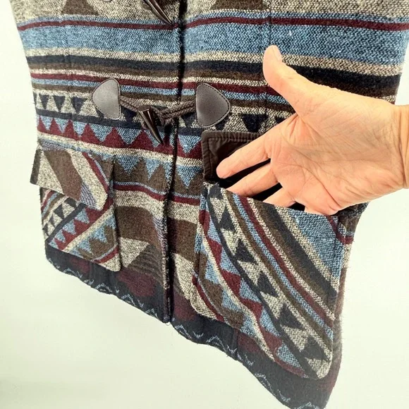 Cedar Rose Aztec Print Toggle Vest Women's Size Medium Southwestern Style - Picture 4 of 10